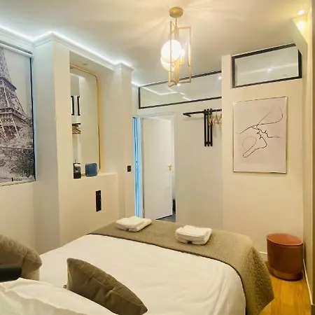 Feifei's & - Luxe 10 Min Paris Apartment *